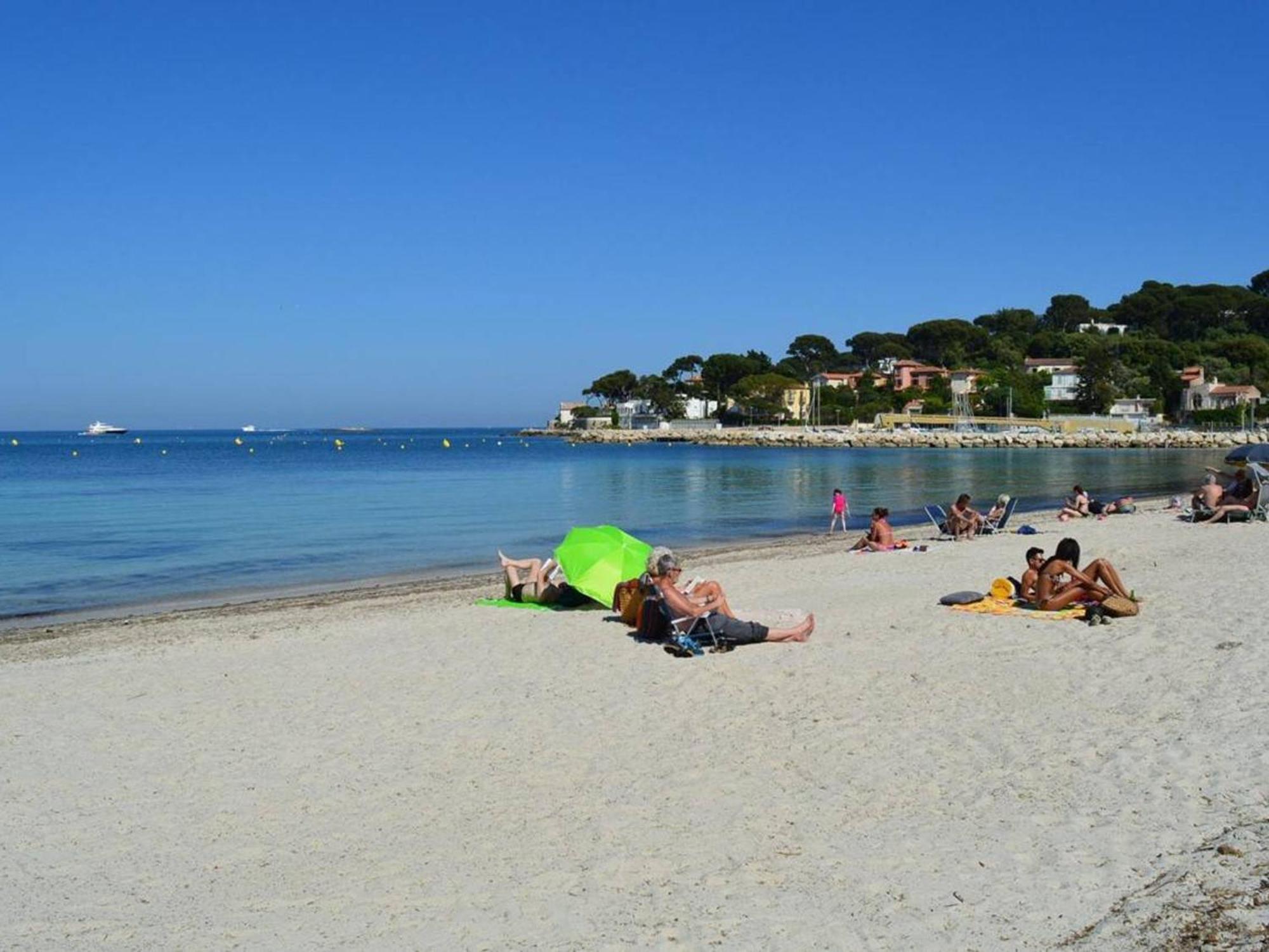 Studio Agreable Avec Loggia, Garage Et Plage A Proximite - 2 Couchages, Golfe-Juan - Fr-1-252-62 Exterior photo